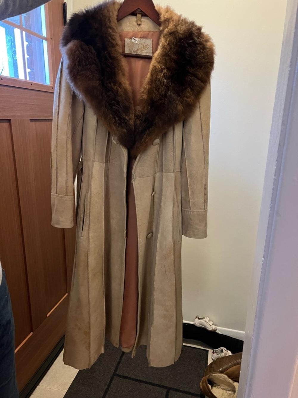 Women's Long Suede Coat with removable Brown Fur Collar - Beige